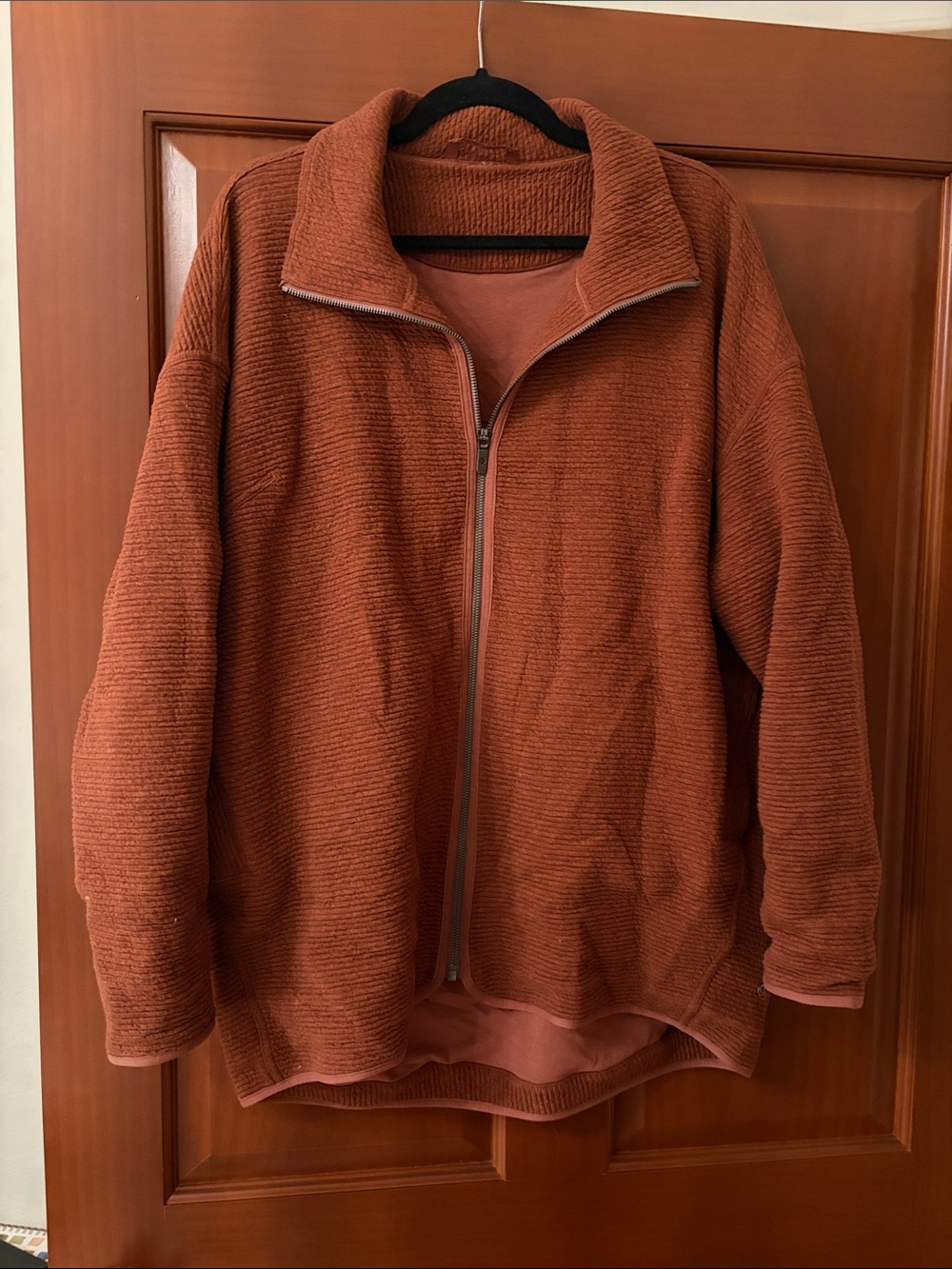 lululemon athletica Women's Full-Zip Jacket in Rust